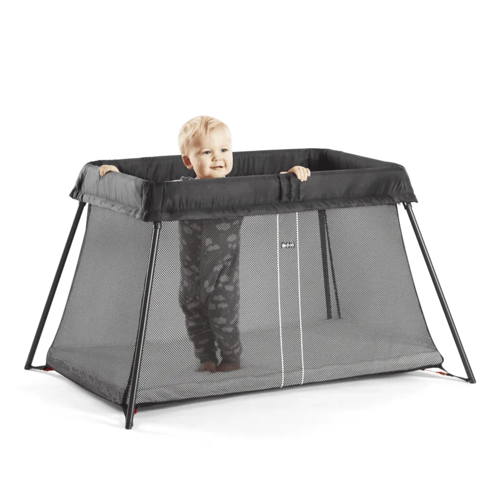 BabyBjörn Travel Crib Light Bundle