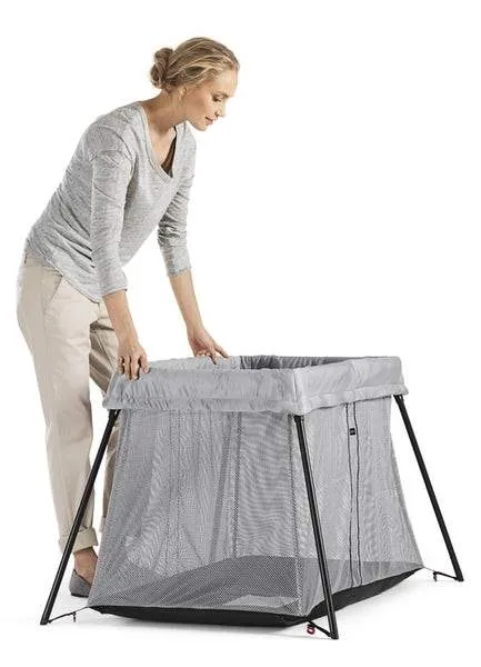 BabyBjörn Travel Crib Light Bundle