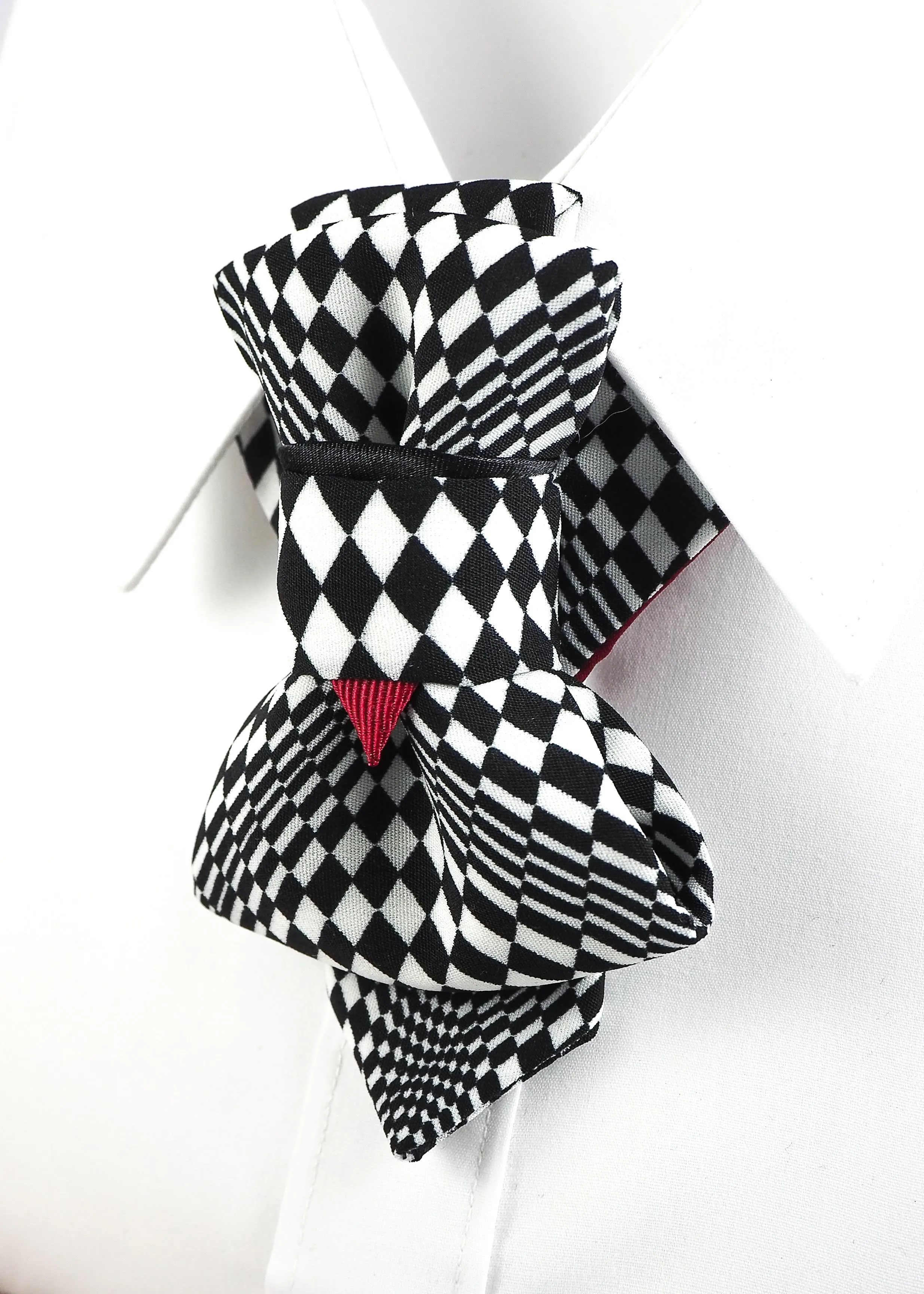 CHECKERED NECK TIE "CHESS PLAYER"