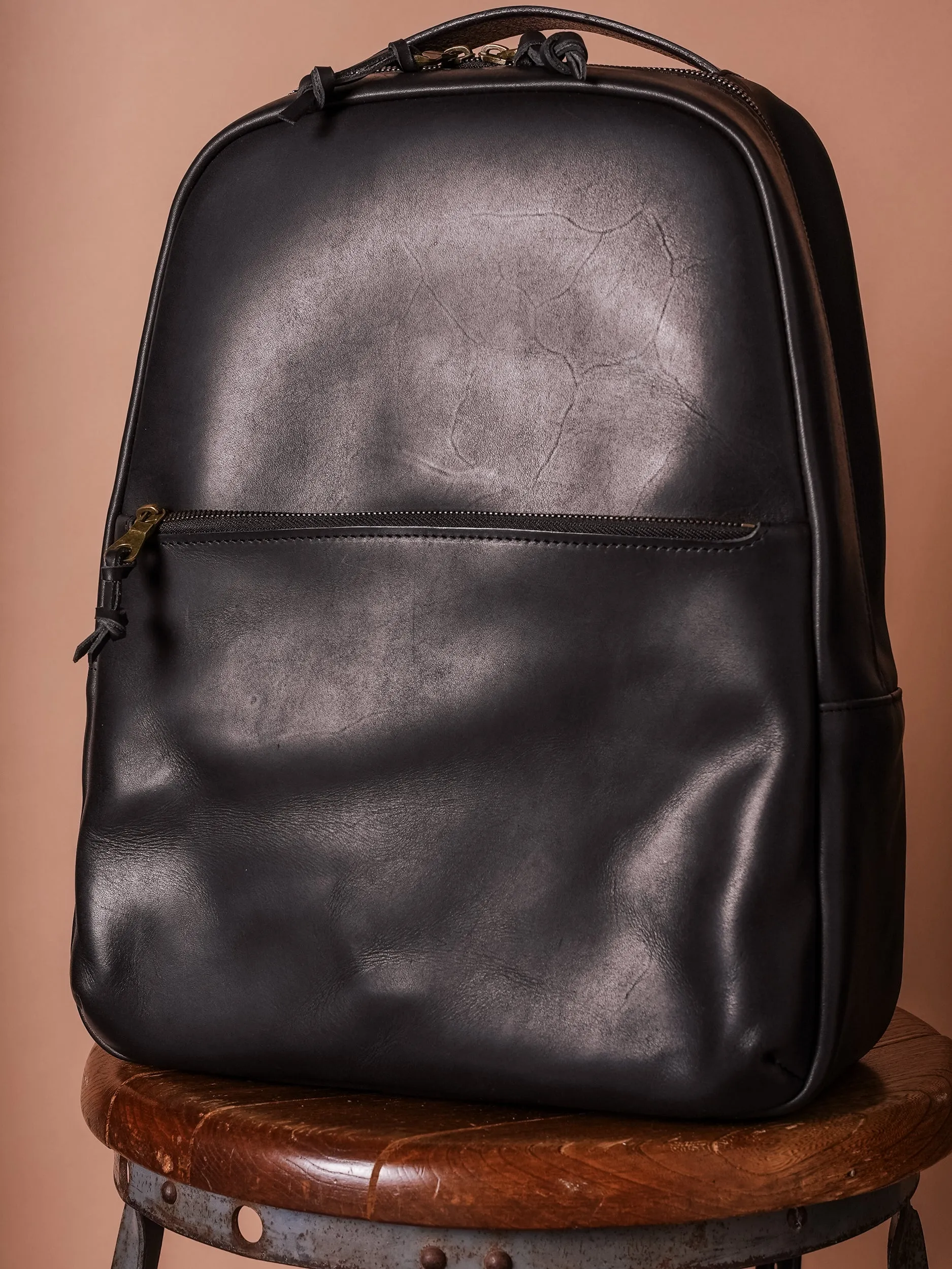 Daypack - Horween Black Essex