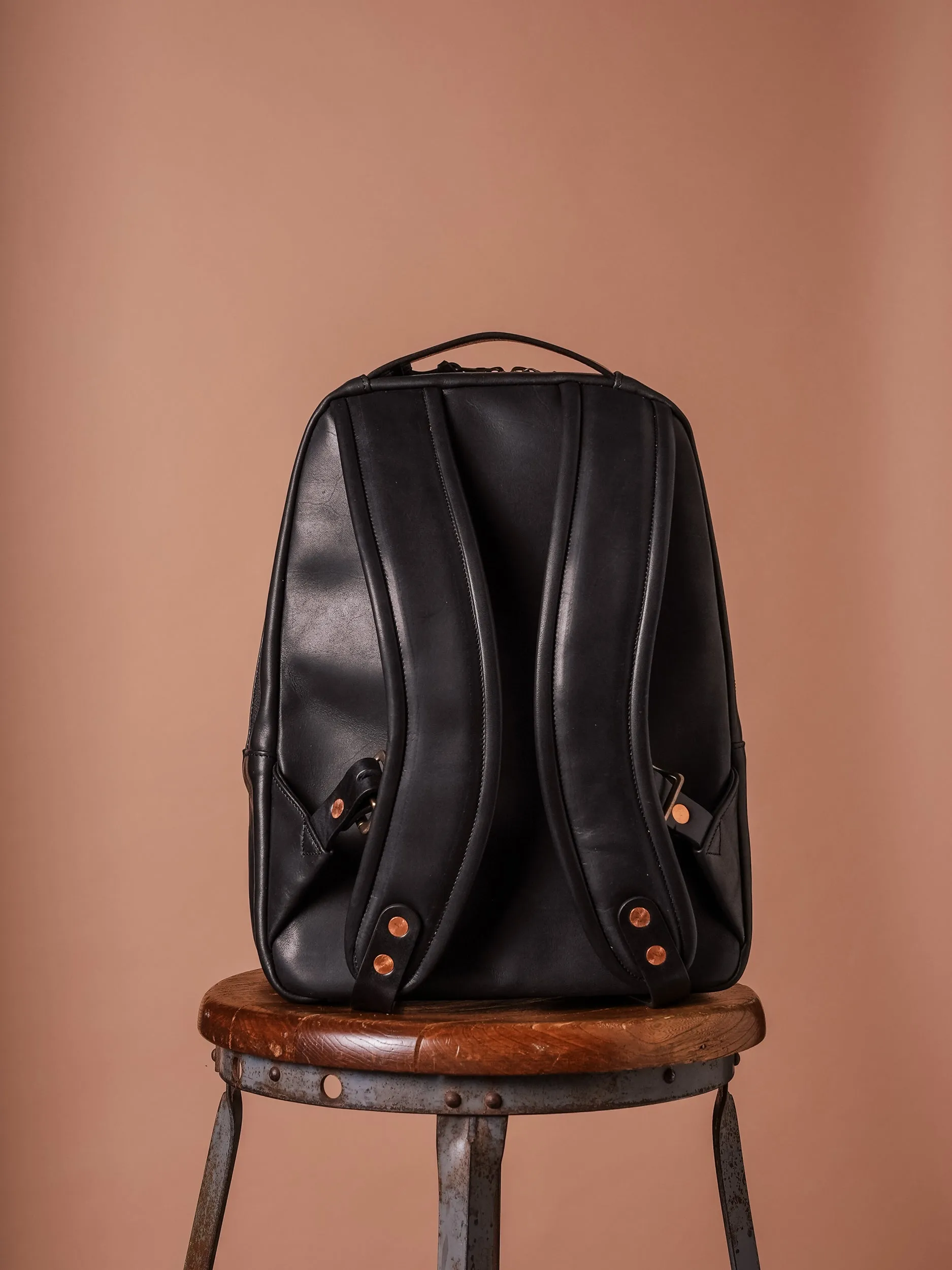 Daypack - Horween Black Essex