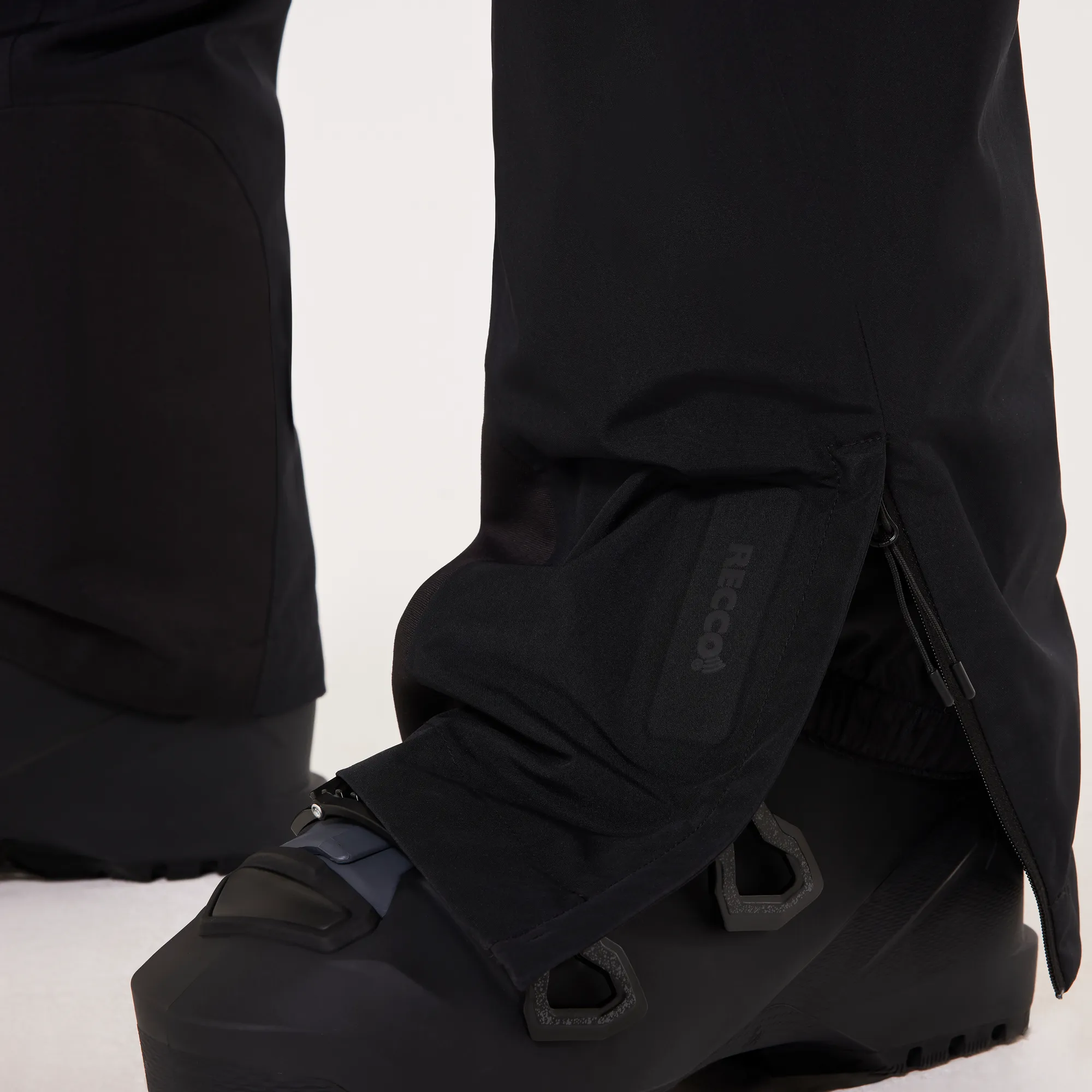 Oakley Unbound Gore-Tex Shell Bib Pants Mens 2025 Blackout