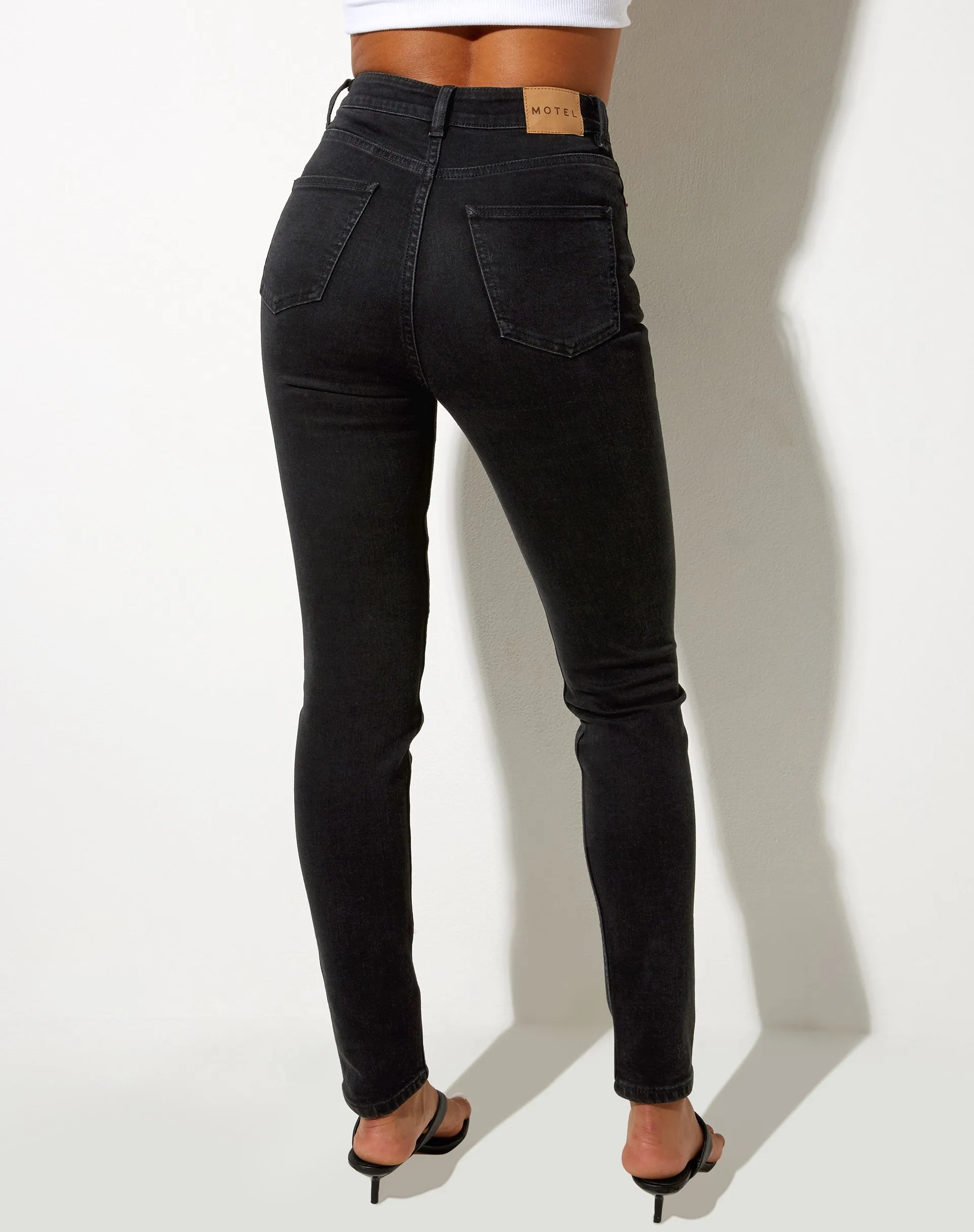 Slim Jeans in Black